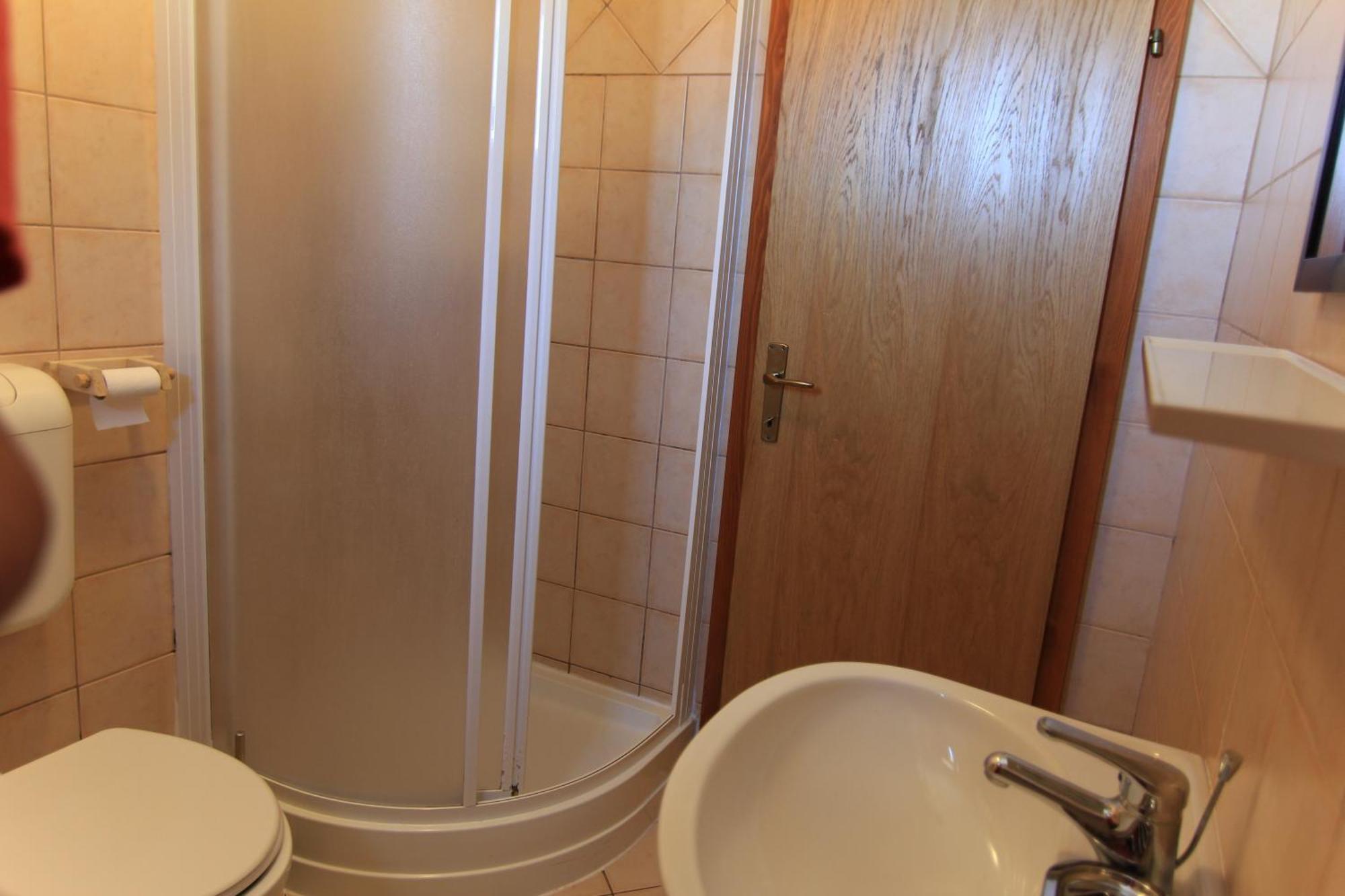 Apartments Daidzic By El-Pi Tours Njivice Ngoại thất bức ảnh