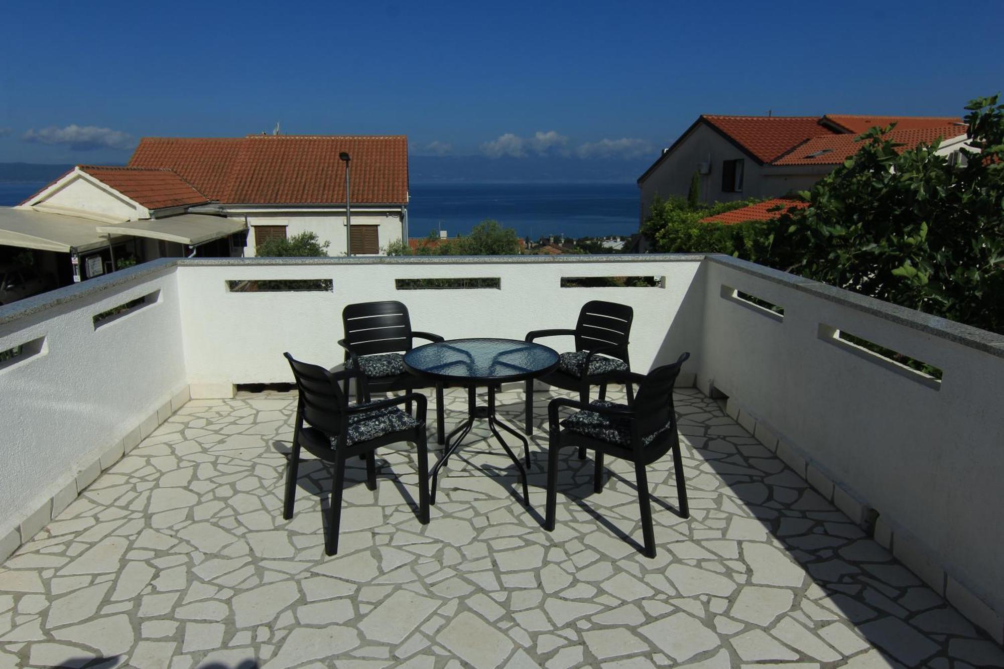 Apartments Daidzic By El-Pi Tours Njivice Ngoại thất bức ảnh