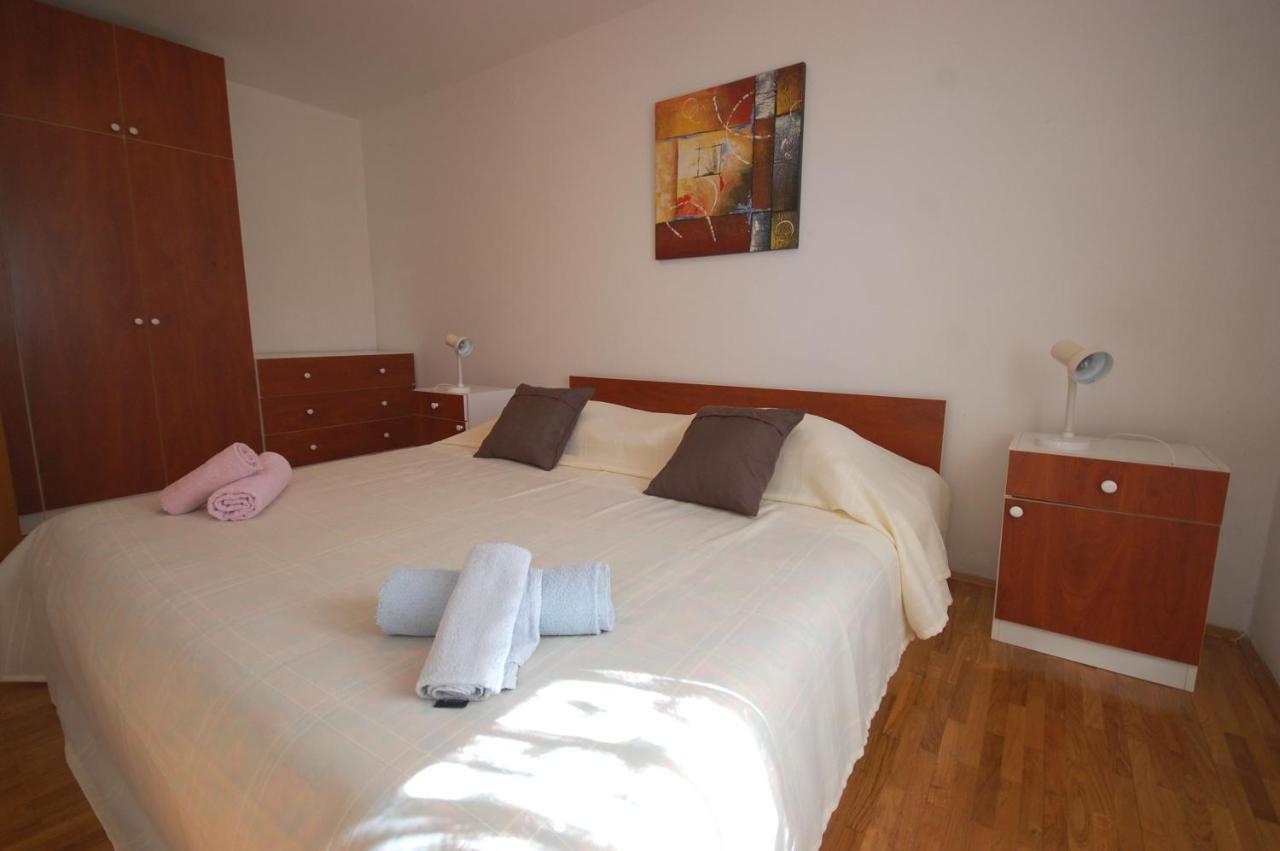 Apartments Daidzic By El-Pi Tours Njivice Ngoại thất bức ảnh
