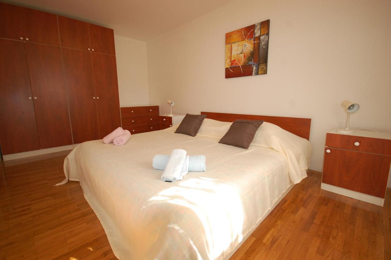 Apartments Daidzic By El-Pi Tours Njivice Ngoại thất bức ảnh
